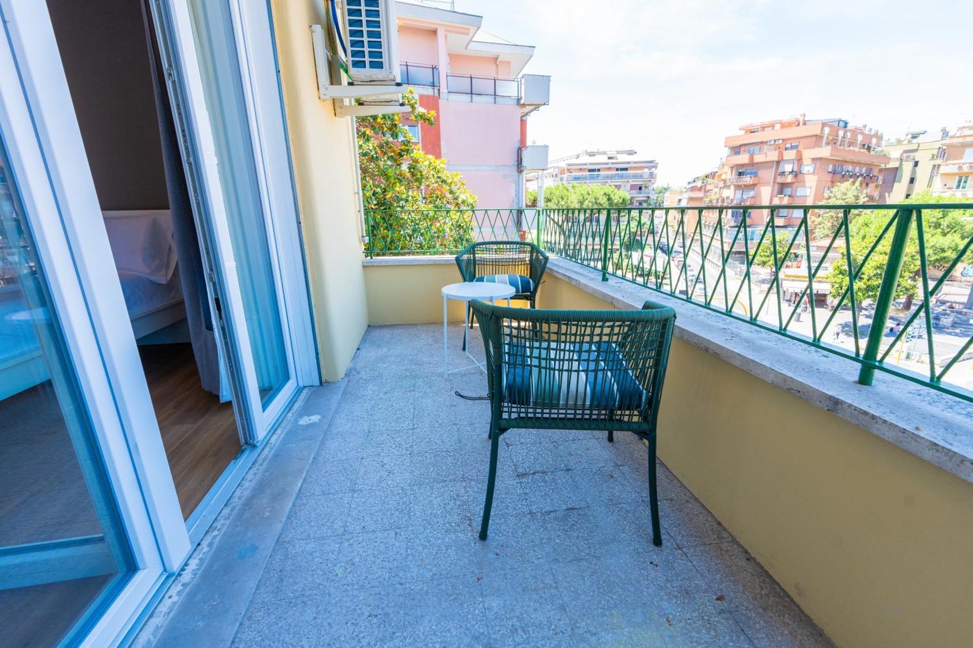 Near Vatican, Irnerio 47 Guest House Рим Экстерьер фото